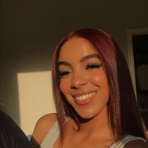 Meet your Posher, Mya